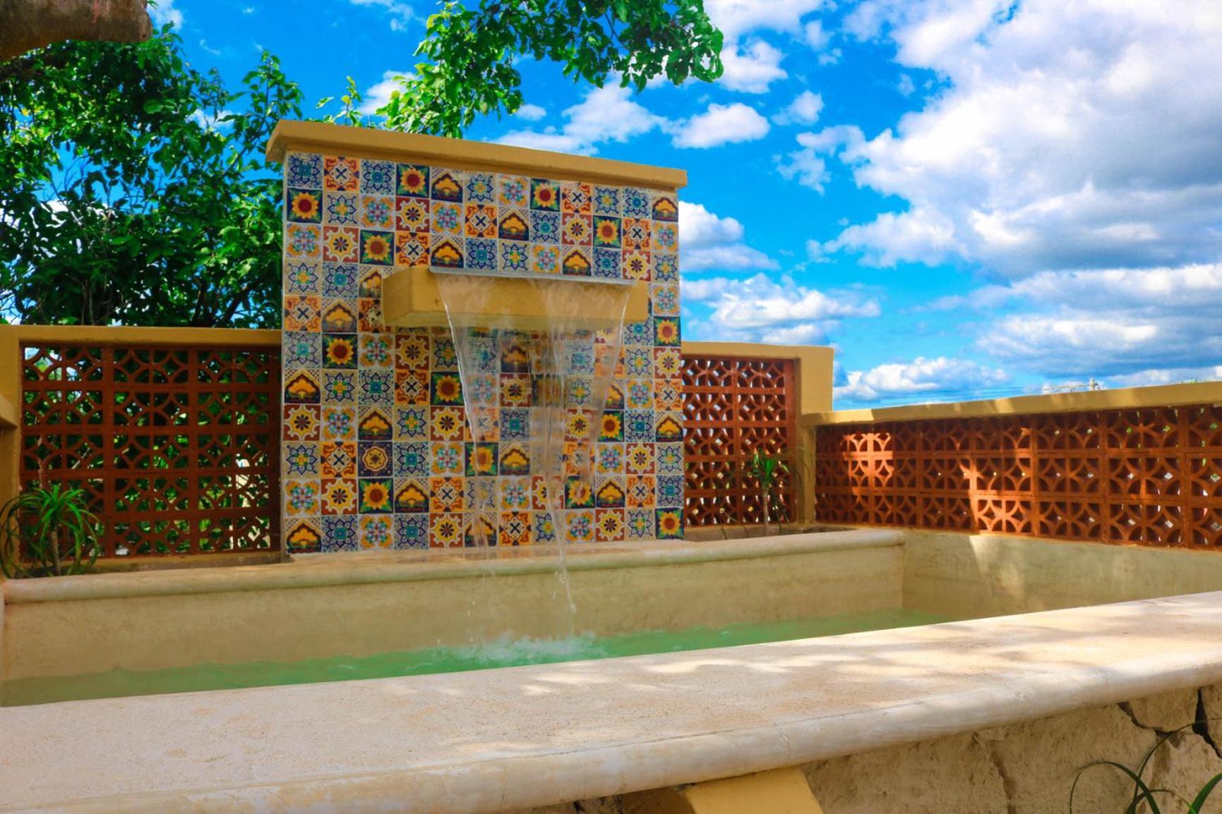 Hostal Tunich Naj & Hotel Valladolid  Bilik gambar